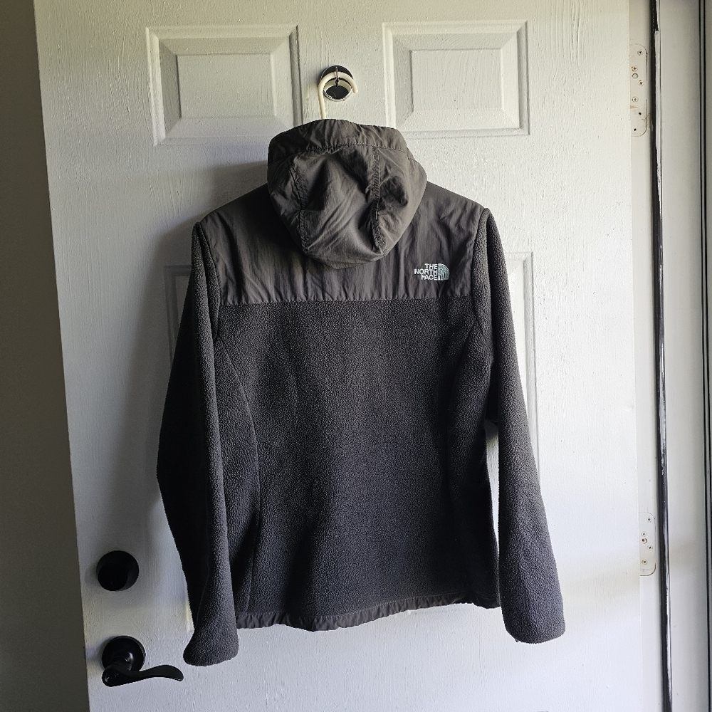 The North Face Womens Dark Gray  Denali Jacket With Hood - Picture 7 of 16